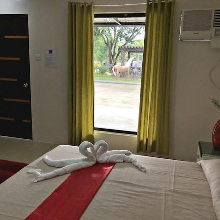 Quezon Premier Hotel - Candelaria Candelaria  Dış mekan fotoğraf