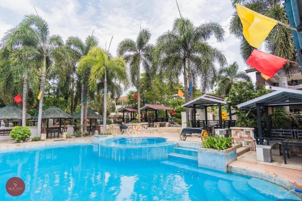 Quezon Premier Hotel - Candelaria Candelaria  Dış mekan fotoğraf
