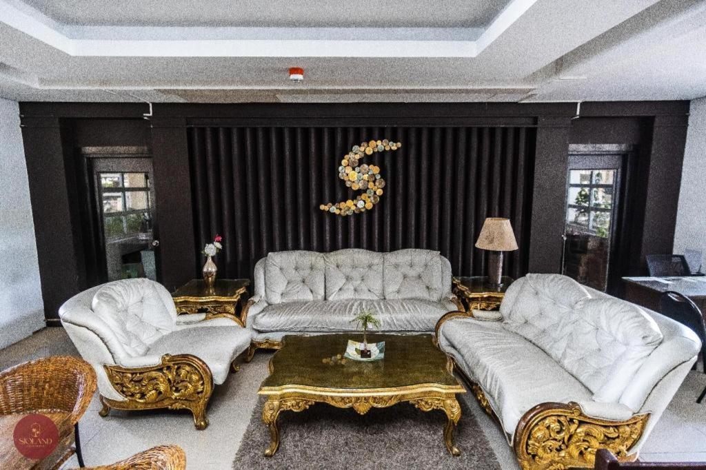 Quezon Premier Hotel - Candelaria Candelaria  Dış mekan fotoğraf