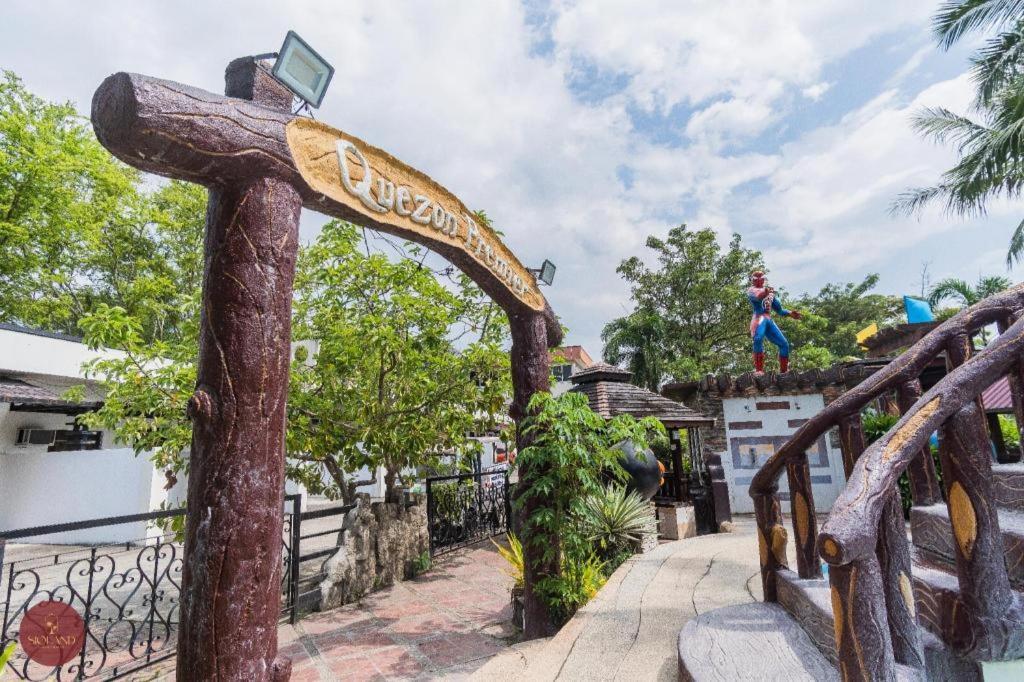 Quezon Premier Hotel - Candelaria Candelaria  Dış mekan fotoğraf