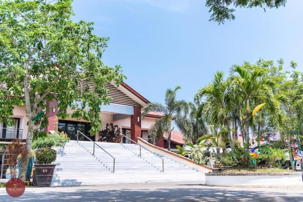 Quezon Premier Hotel - Candelaria Candelaria  Dış mekan fotoğraf