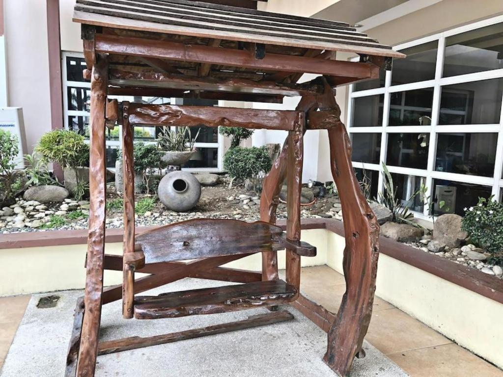 Quezon Premier Hotel - Candelaria Candelaria  Dış mekan fotoğraf