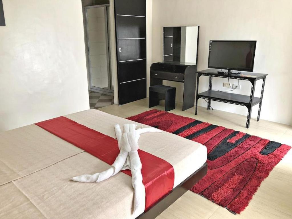 Quezon Premier Hotel - Candelaria Candelaria  Dış mekan fotoğraf