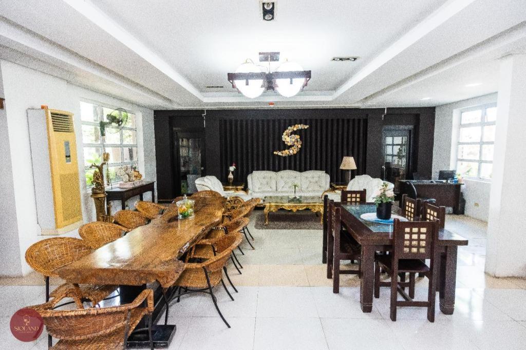 Quezon Premier Hotel - Candelaria Candelaria  Dış mekan fotoğraf