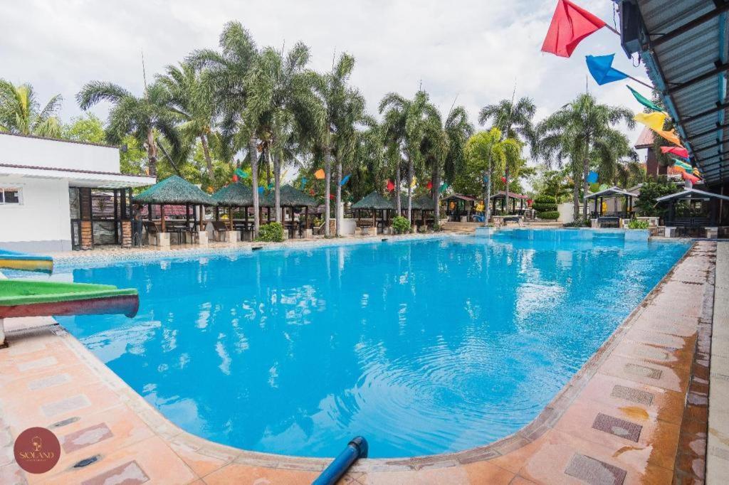 Quezon Premier Hotel - Candelaria Candelaria  Dış mekan fotoğraf